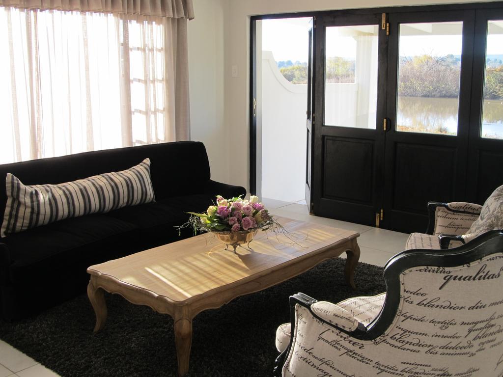 La Riviera Boutique Guesthouse & Spa Aliwal North Chambre photo