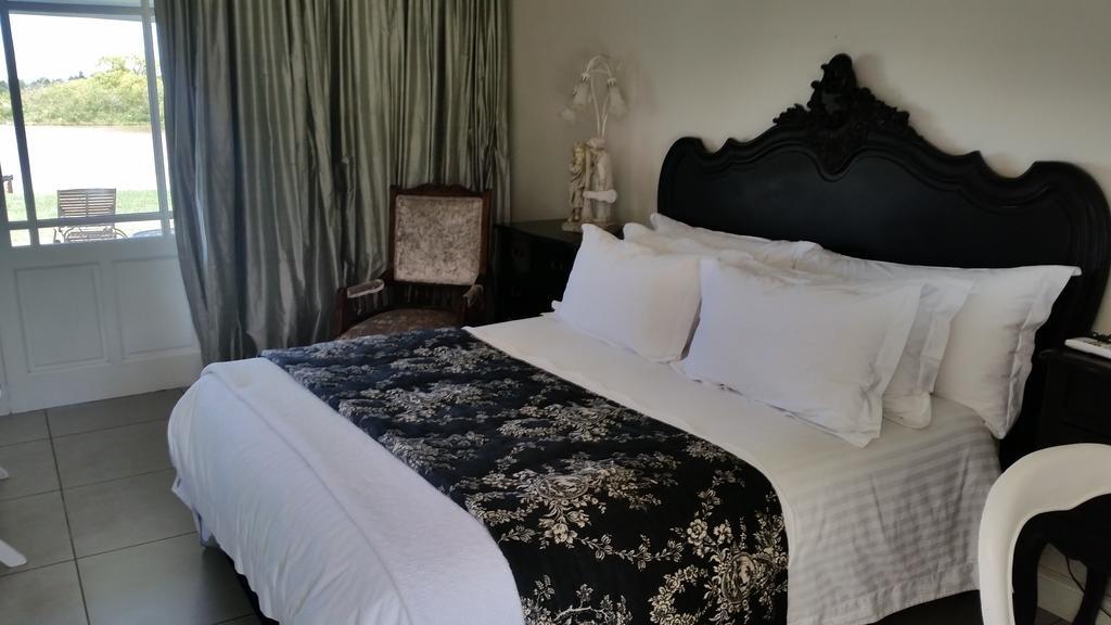 La Riviera Boutique Guesthouse & Spa Aliwal North Chambre photo