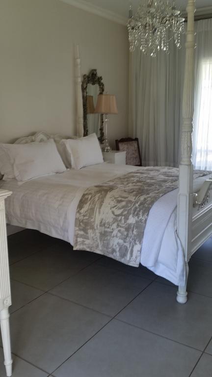 La Riviera Boutique Guesthouse & Spa Aliwal North Chambre photo